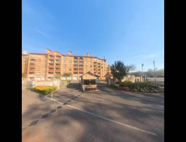 2 BEDROOM APARTMENT FOR SALE IN DIE HOEWES